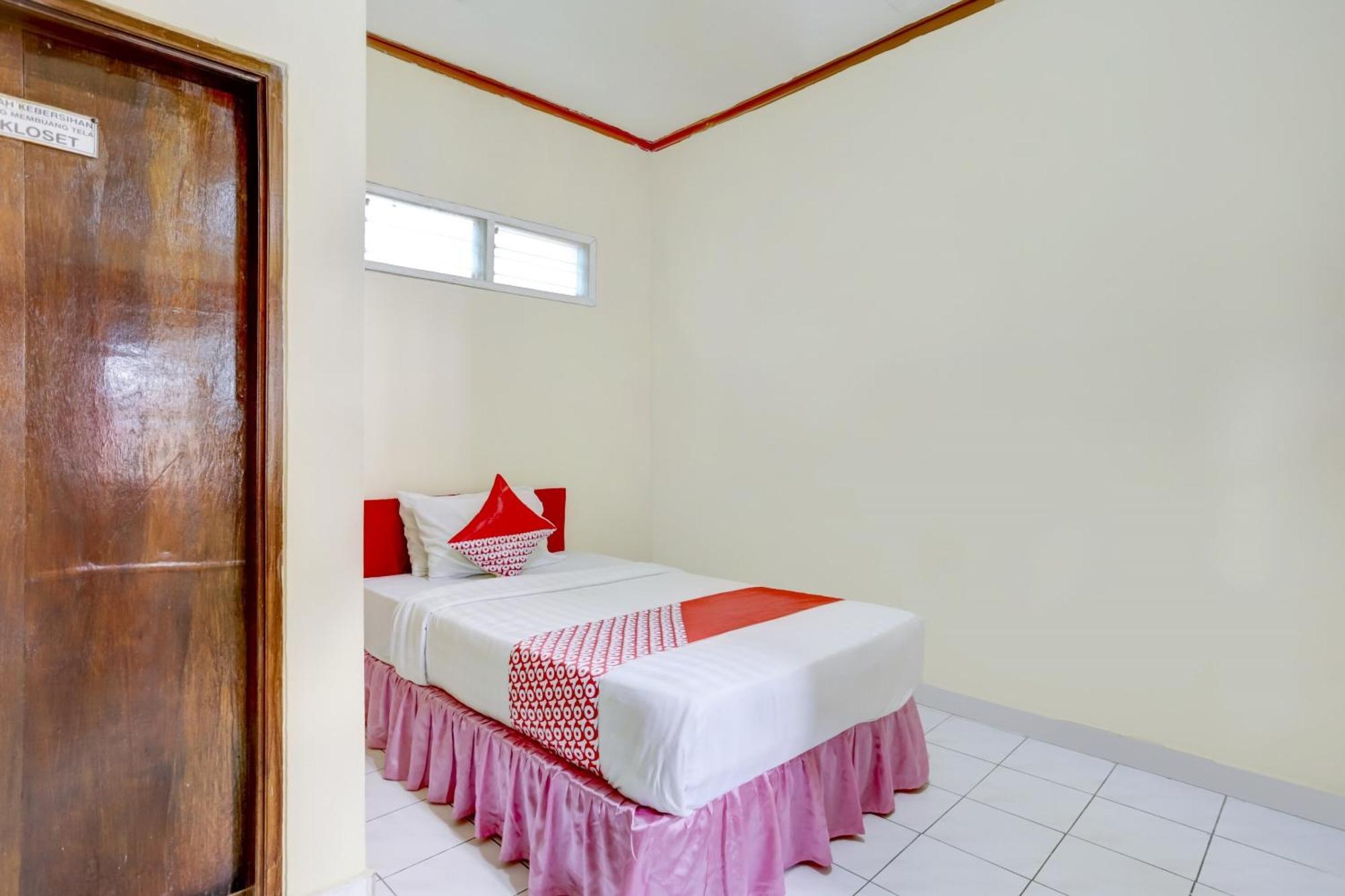Super Oyo 3261 Hotel Ratu Denpasar  Exterior photo