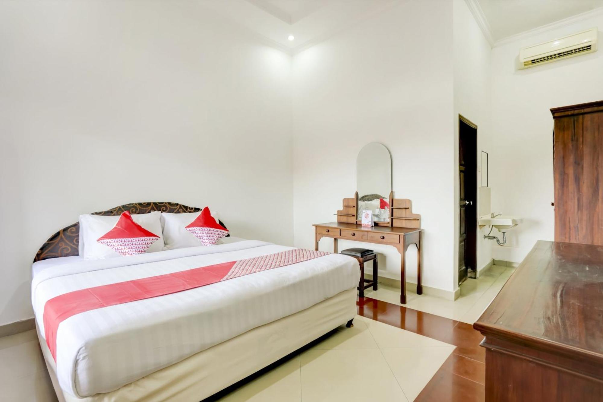 Super Oyo 3261 Hotel Ratu Denpasar  Exterior photo